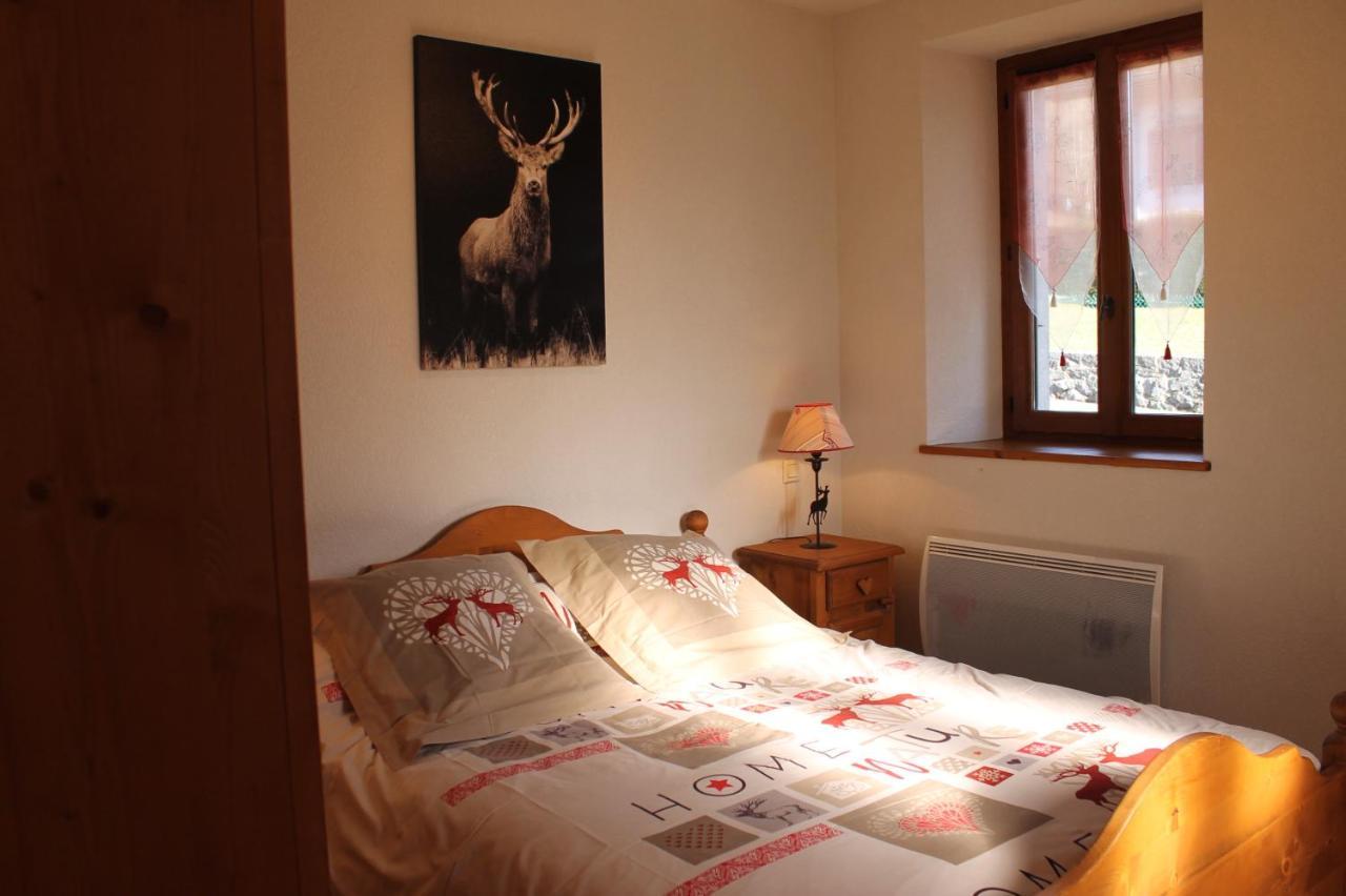 La Ferme De Sous-Lachat Samoëns Exteriör bild