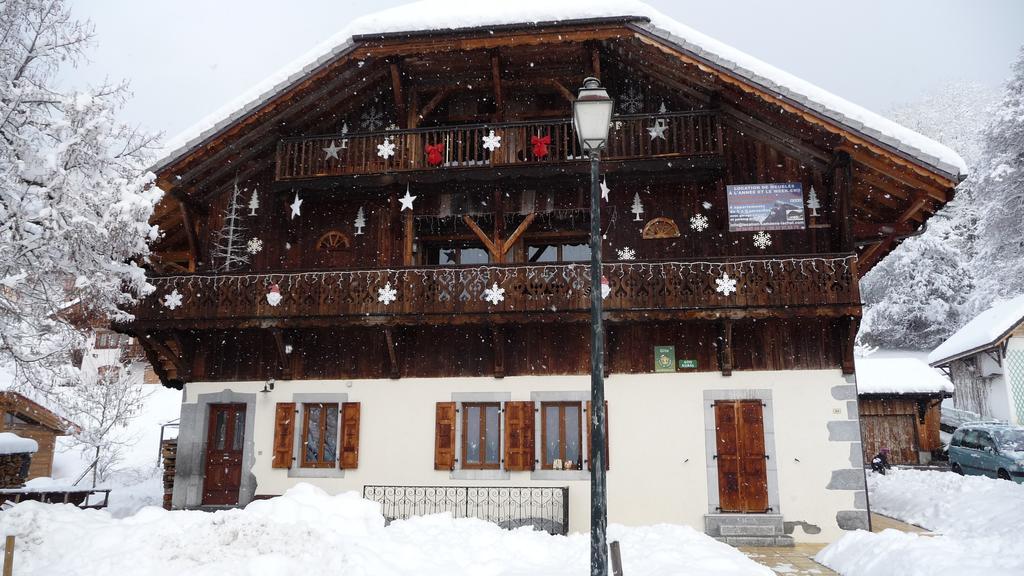 La Ferme De Sous-Lachat Samoëns Exteriör bild